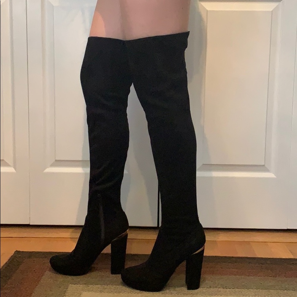 GUESS over the knee black boots